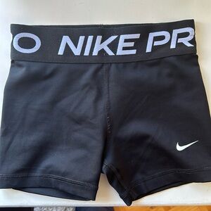 Nike pro small shirt
